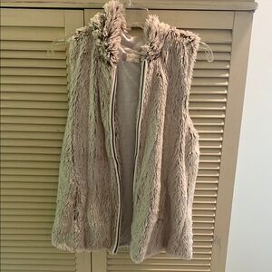 Women's Faux Fur Vest - Beige